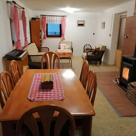 Na Samote U Lesa Hébergement de vacances *